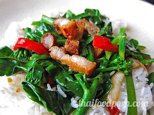 Crispy Pork And Chinese Broccoli Over Rice À¸ À¸à¸à¸°à¸ À¸²à¸«à¸¡ À¸à¸£à¸­à¸ Thai Food Porn