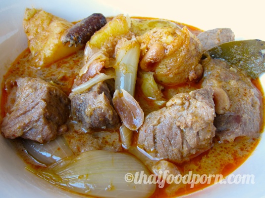 Beef Massaman Curry – แกงมัสมั่นเนื้อ